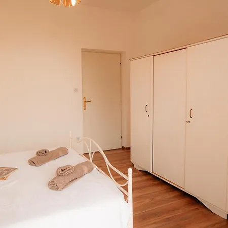 Sablic - Opatija-ika, With Stunning View On Sea With A Beautiful Pool And Five Minutes Walk To Sea Apartment
